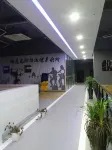 Jun'an Hotel - parkir