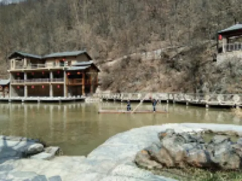 柞水姣榮雅居飯店