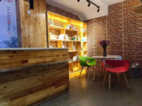 Tuke Boutique Hotel
