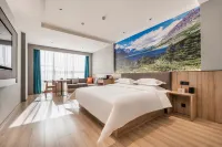 Yulin Polentino Hotel (Railway Station Branch) - balcony
