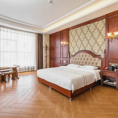 Luonancangsheng International Hotel