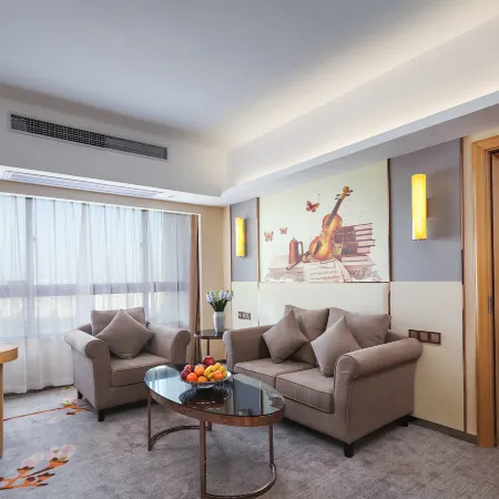 Vienna International Hotel (Bengbu City Gate)