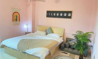 Haikou Qingsu Shiguangju Cinema Homestay