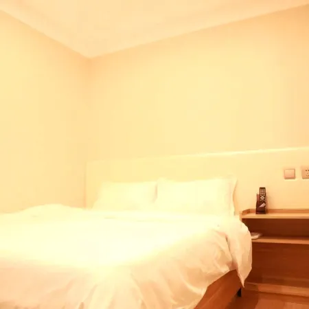 Luobei Munianzhixia Hotel