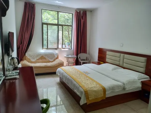 Chuxiong Yaju Hotel - 2 stelle