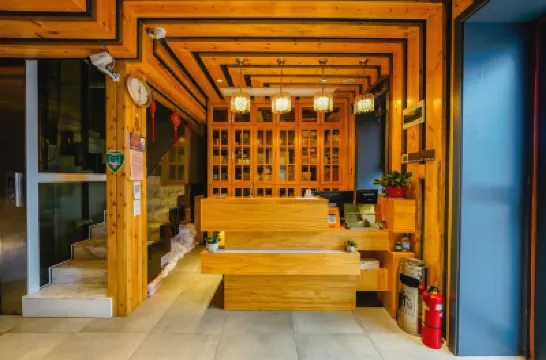 廬山悠閒時光民宿（牯嶺街索道上站店） 廬山索道附近的飯店