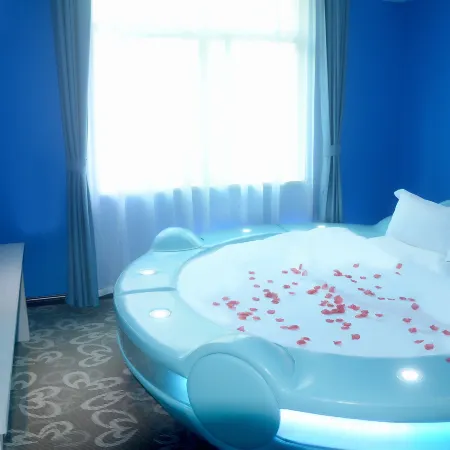 Huixian Huating Theme Hotel