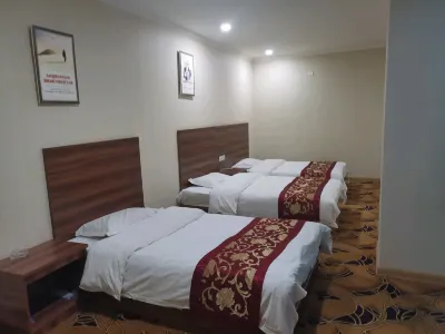 Dingbian Baichuan Hotel Hotels near Hongfa Temple