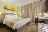 Home Inn Plus (Hefei Huaihelu Pedestrian Street) Hotel di Pusat Kota