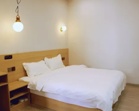 Yunchen Business Hotel Hotels in Junlian