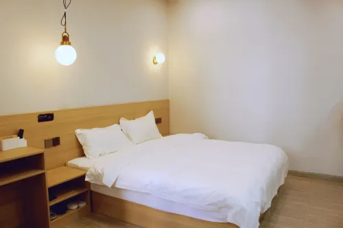 Yunchen Business Hotel Hotels in Junlian