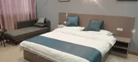 Qiang Hotel - Inns