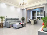 Huaren Yiju Self-service Apartment (Xinye Legal Culture Plaza) - parking