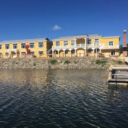 Tahe East Lake Garden Hotel