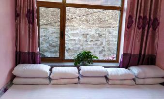 Kuandian Wenjing Farmhouse