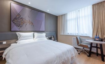 IU Hotel (Ginza Ginza, Jingdi, Huayang Road, Luzhou)