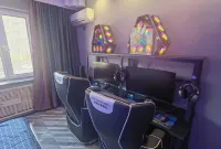 Hulunber Sloth E-sports Hotel