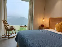 Shiyan Spirited Away Inn