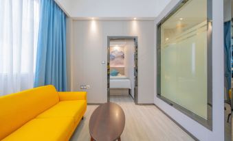 Impression 100 Fashion Hotel