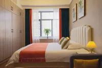 Bayman City Apartment (Wuyue Plaza Store in Huzhou) - Condos