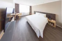 HanTing Premium Hotel (Jilin Tianjin Street) Hôtels à : Jilin