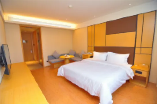 JIホテル（西寧海湖新區万達広場）