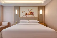 Vienna International Hotel (Nanning Provence Jinyang Road Metro Station Branch) Hotel a Jiangnan Wanda Plaza/Bus Station/Wuyi Road