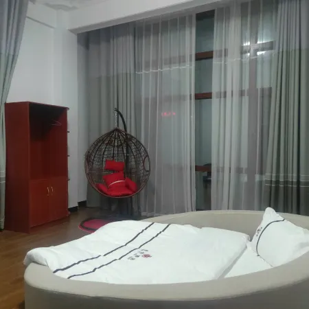 Malipo Xinyi Hotel
