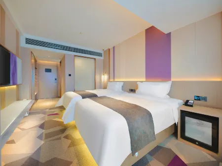 Lavande Hotel Chengdu Wenjiang University Town Wansheng Metro Station Отели рядом с достопримечательностью «Chengdu Normal University»