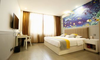 Suqian Jingmei Yingshang Theme Hotel (Xingfu North Road Branch)