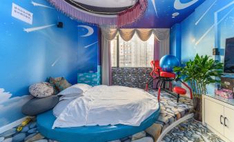Bazhong Super Romantic Theme Hotel (Rongbang Wanda)