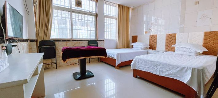 Shengju Hotel โรงแรมในผีโจว