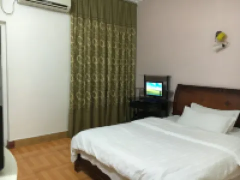 Cengong Xinyuan Hotel