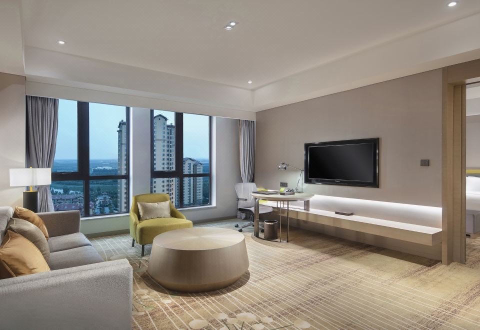 3. 홀리데이 인 톈..