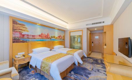 Vienna Hotel (Meizhou City Center) - Housity