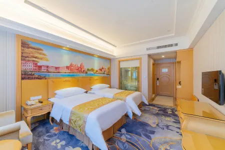 Vienna Hotel (Meizhou City Center)