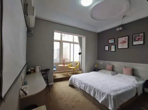 Cong Cong Na Nian Chinese Inn (Nanyang Normal University)