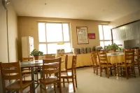Junyi Chain hotel Hotels in Lingshou County
