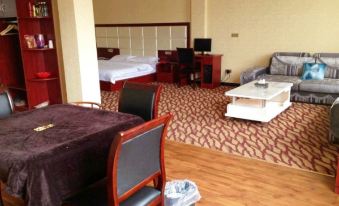 Qianjiang Bindu Holiday Hotel