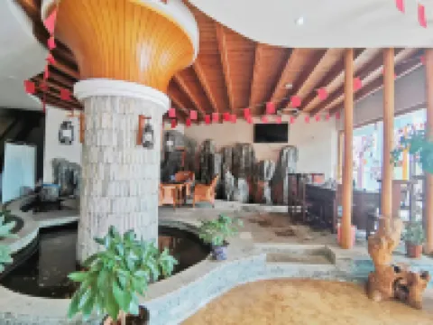 Maitreya Hot Springs Homestay