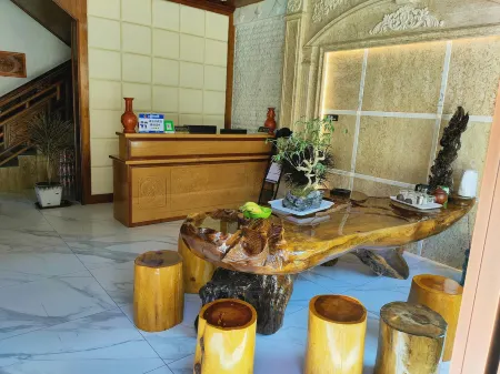 Lianghe Jiayuan Hotel Отели в г. Лианхэ