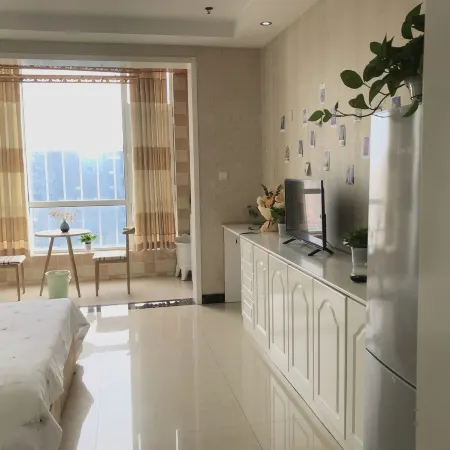 Qingcheng Self-service Apartment (Kaiyuan International Shopping Mall Ever Sleep City Shop)