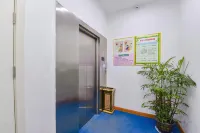 Fugou Huiju Hotel (Yifeng Shopping Plaza) Hotels in Fugou