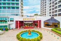 Huiquan Dynasty Hotel Hôtels à proximité de : Qingdao Underwater World