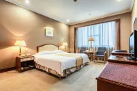 Harbin Huarong Hotel (Harbin Railway Station Museum Subway Station Branch)