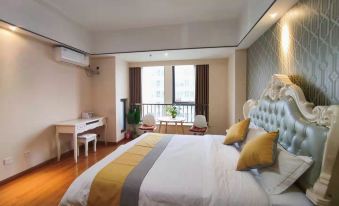 Youth Sunshine Apartment (Taizhou Wanda Store)