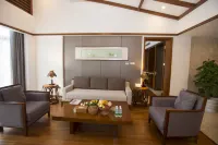 안닝 온천 호텔 쿤밍 간부 요양원-실내 온수 수영장 주변 호텔