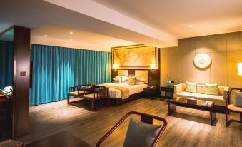 Huawen International Hotel