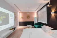 Yinxizhi Courtyard Homestay (Nanyang Normal University) - balcony