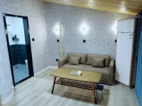Xiaogan Qingkongshu Themed Homestay Hotels in Xiaogan